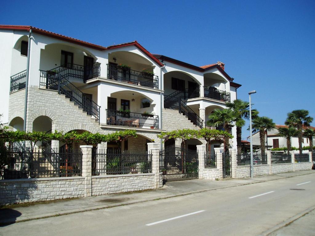 Apartments Modrusan Rovinj Exterior foto